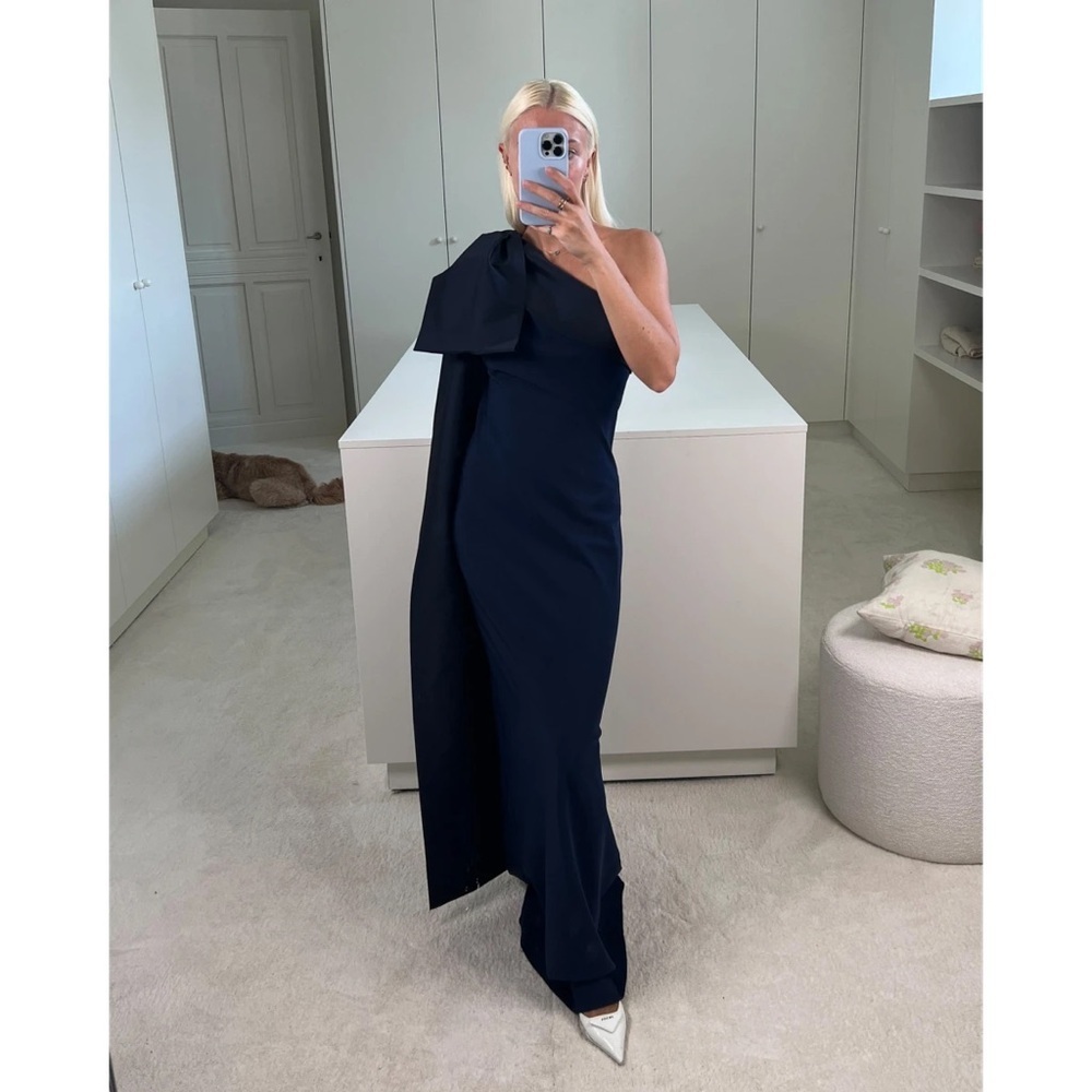 NWT Bernadette Adrian One Shoulder Navy Maxi Gown 36 Statement Bow Evening Dress